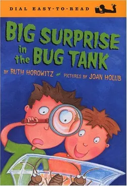 Big Surprise in the Bug Tank (Easy-to-Read, Dial)
