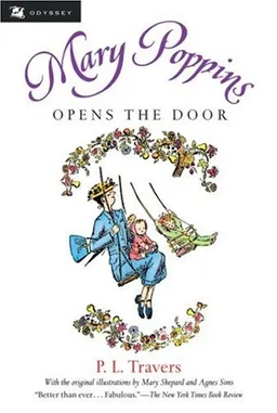 Mary Poppins Opens the Door (Odyssey Classics)