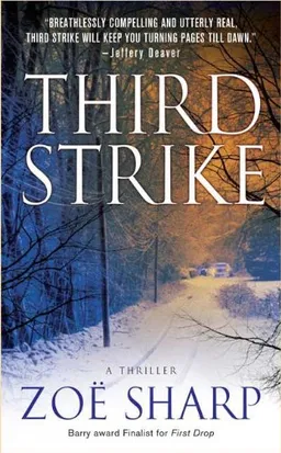 Third Strike: A Charlie Fox Mystery (Charlie Fox Mysteries)