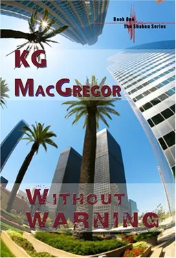 Without Warning (Shaken, Book 1) (Bk. 1)